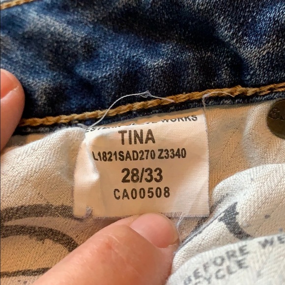 Silver - Picture 3 of 3